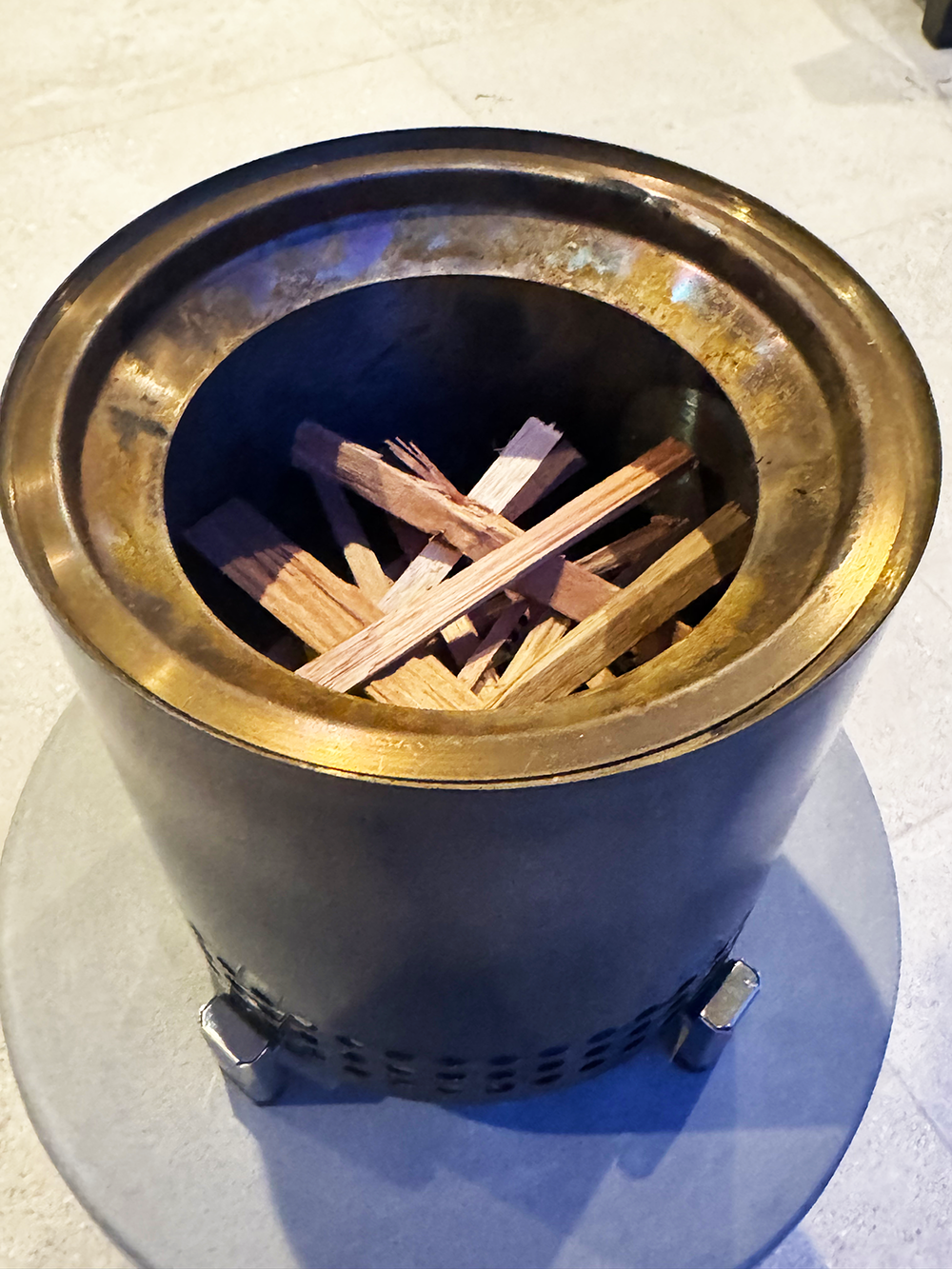 Flame Sticks™ Kindling 100% natural wood splits - perfect for starting your fire fast and easy